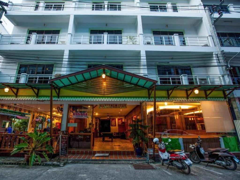Triple Rund Place Hotel Patong Exterior photo